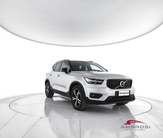 VOLVO XC40 B4 AWD Geartronic R-design