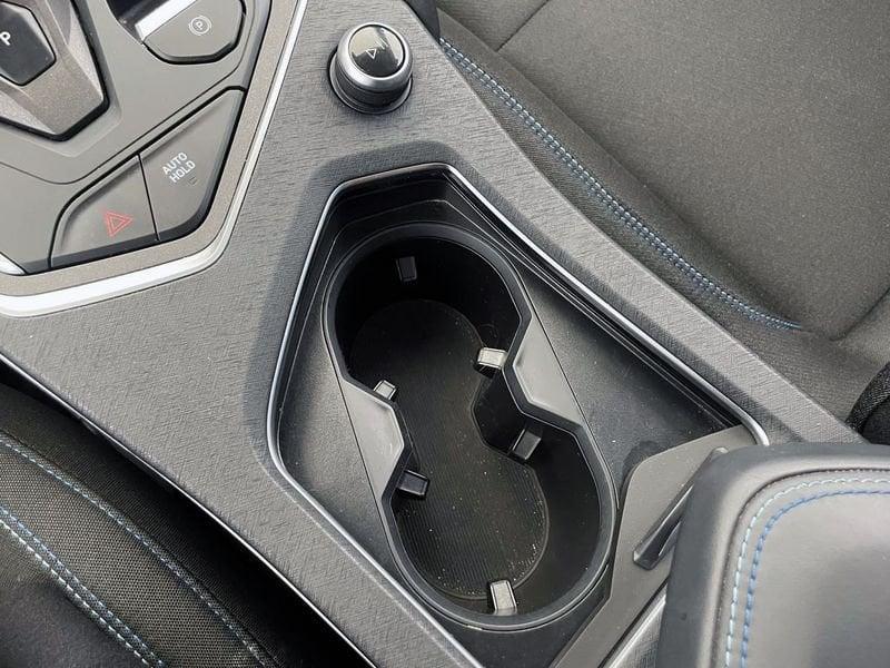 Lynk & Co 01 01 PHEV