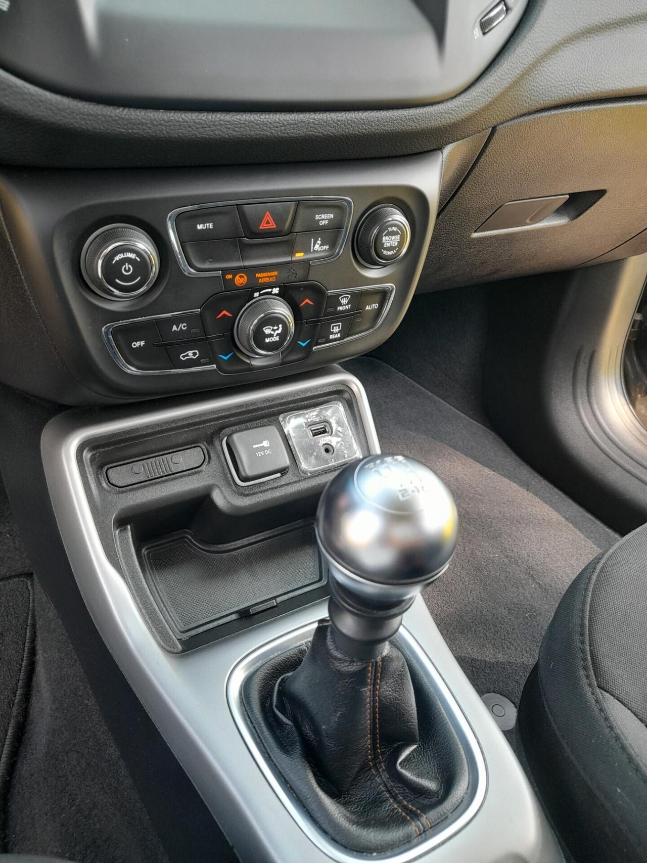Jeep Compass 1.6 M-jet 120cv TUTTA pari al NUOVO