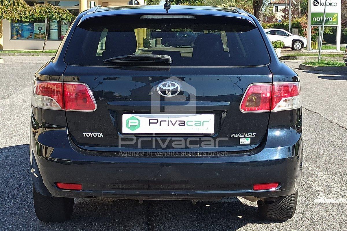 TOYOTA Avensis 2.0 D-4D Wagon Sol