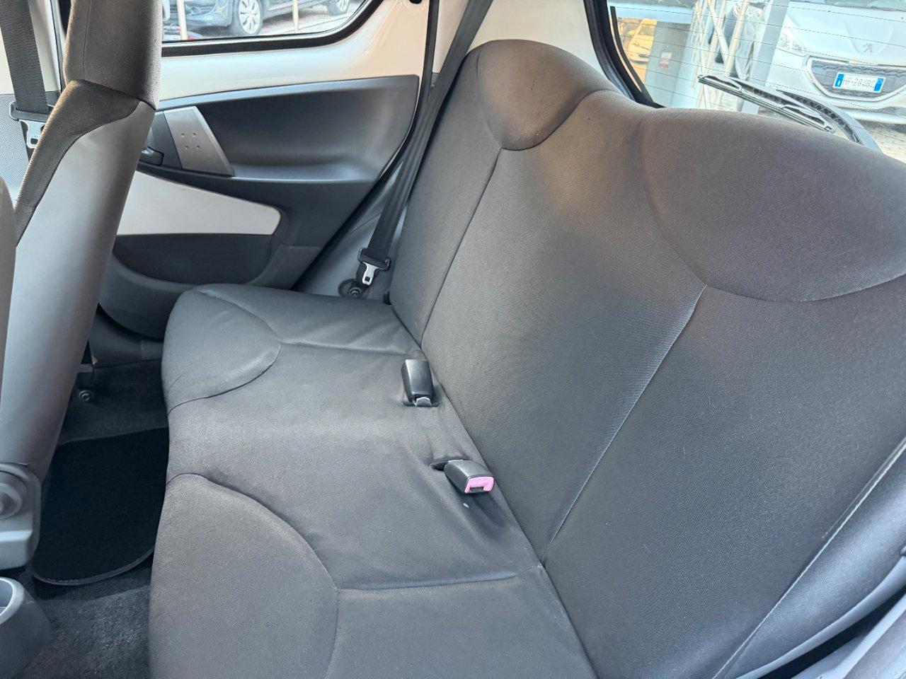 Toyota Aygo 5 Porte Aygo 5p 1.0 Sol Connect IDONEA NEOPATENTATI