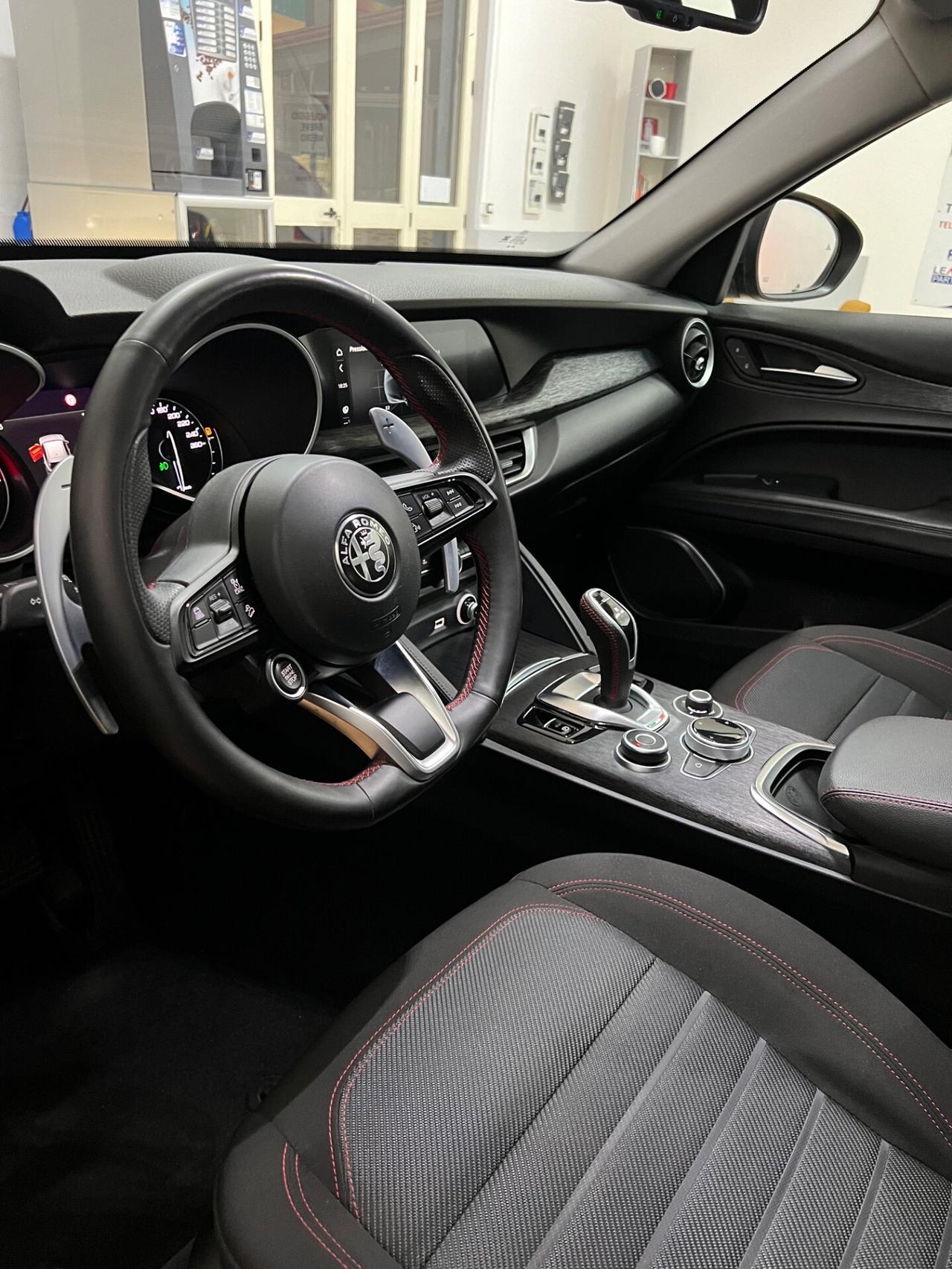 Alfa Romeo Stelvio 2.2 Turbodiesel 190 CV AT8 Q4 Business