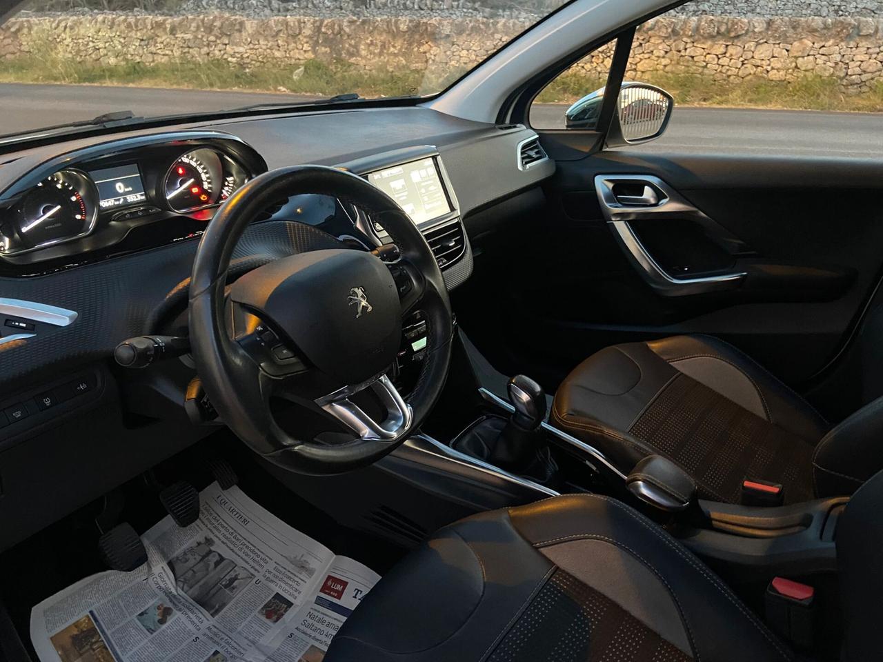 Peugeot 2008 1.6 e-HDi 115 CV Stop&Start Allure