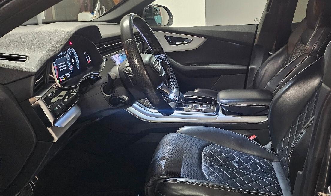 Audi Q8 50 TDI 286 CV quattro tiptronic Sport