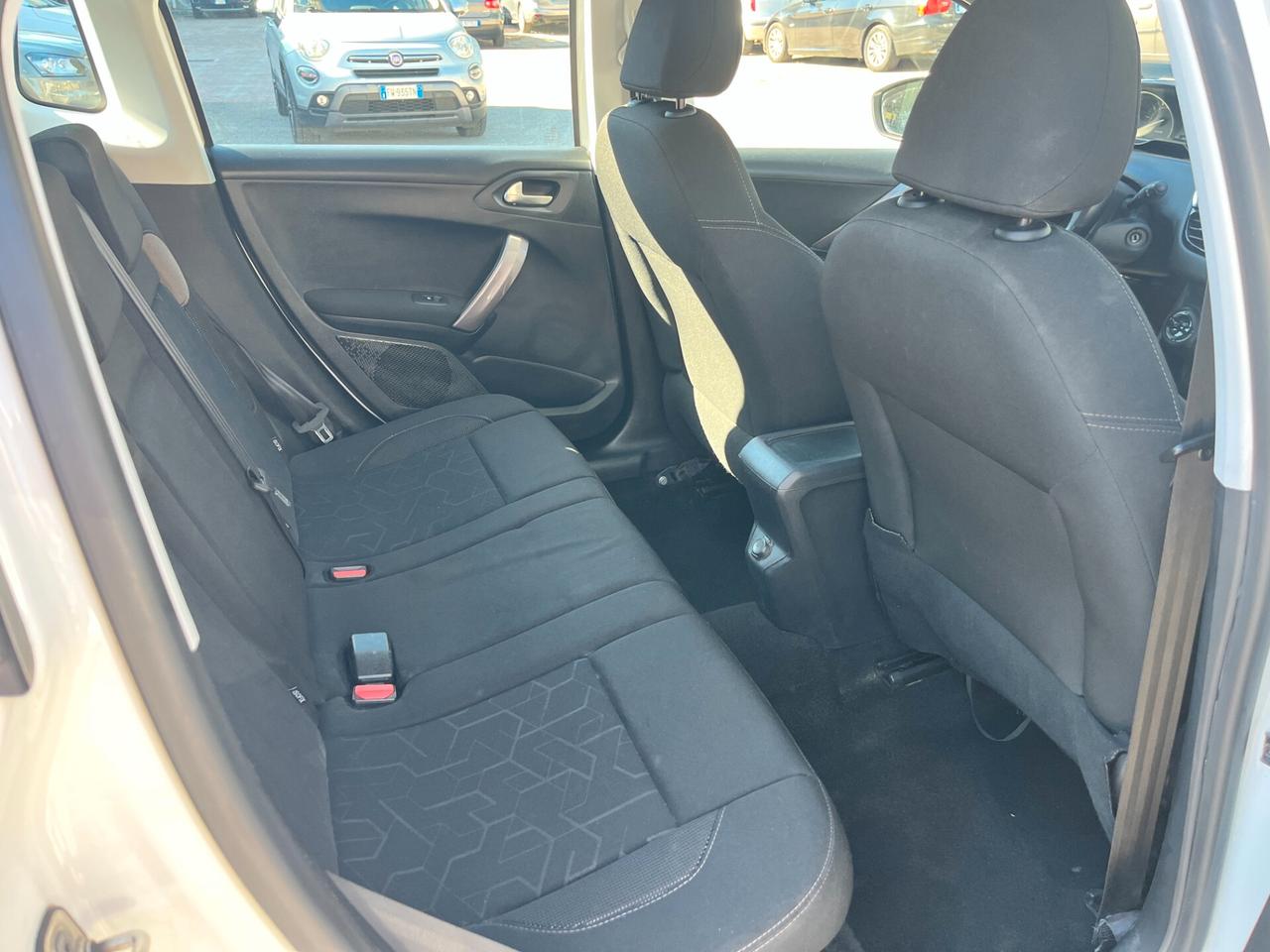 Peugeot 2008 PureTech 82 Active