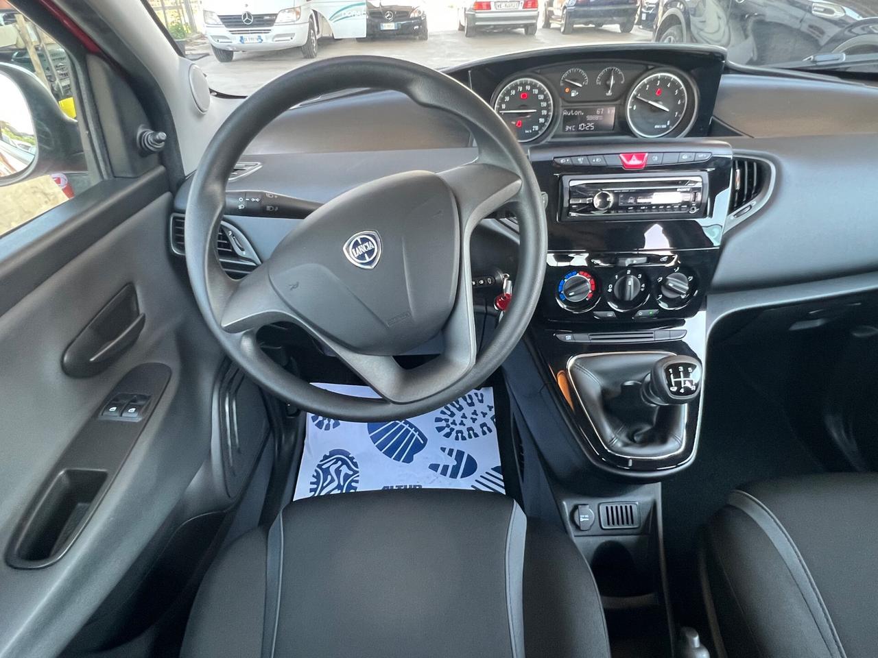 Lancia Ypsilon 1.2 69 CV Silver km 9.800!!!