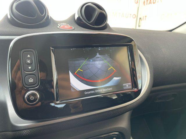 SMART ForFour 0.9 90CV AUTOMATICA PRIME NAVIGATORE LED
