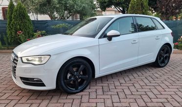 Audi A3 1.6 TDI S tronic Business