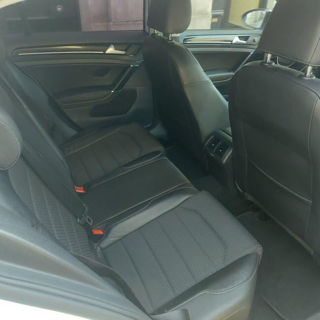 Volkswagen Golf 1.6TDI 110CV R-LINE