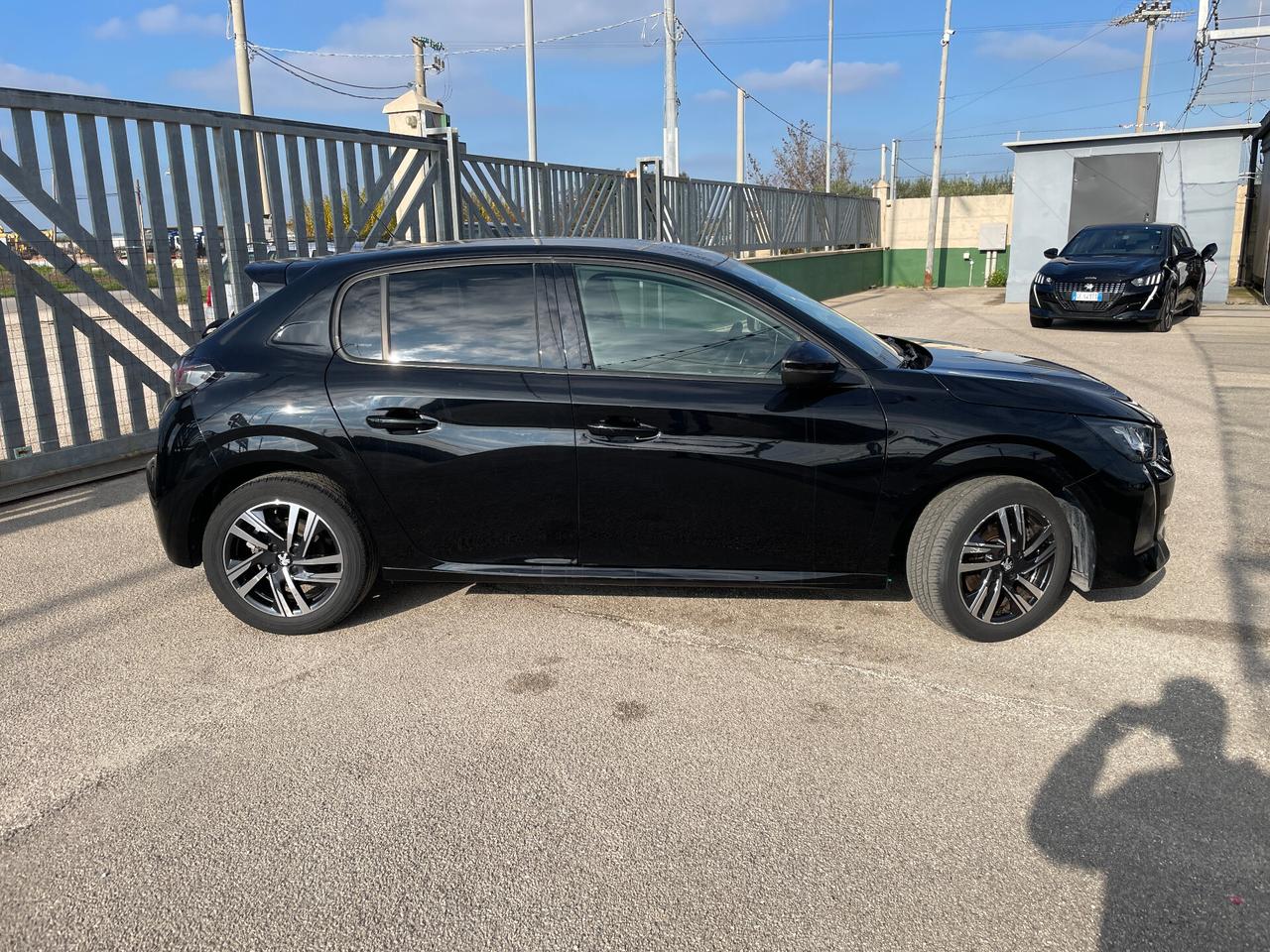 Peugeot 208 1.2 PureTech 100cv EAT8 5 porte Allure Pack