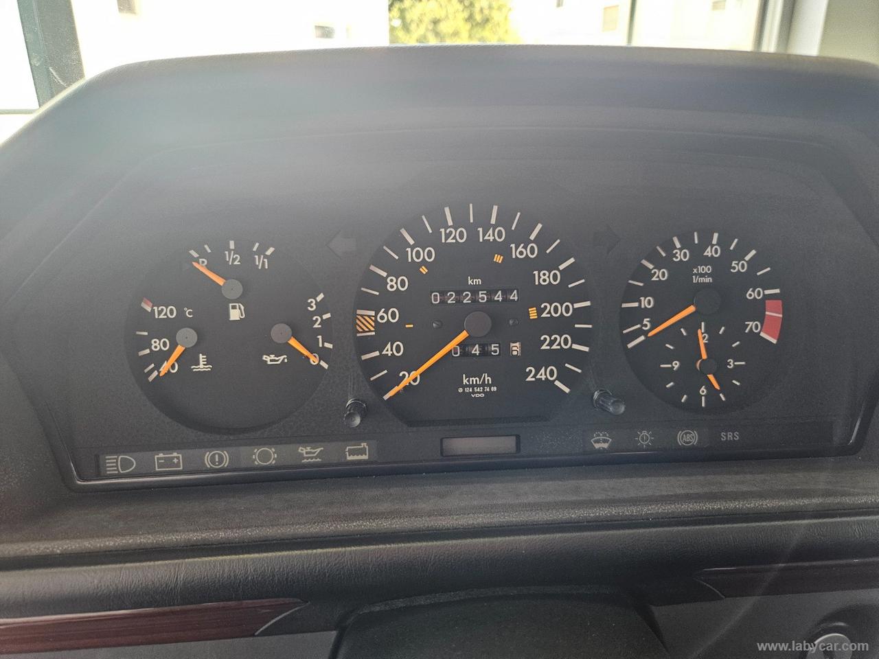 MERCEDES-BENZ E 200 SPORT LINE