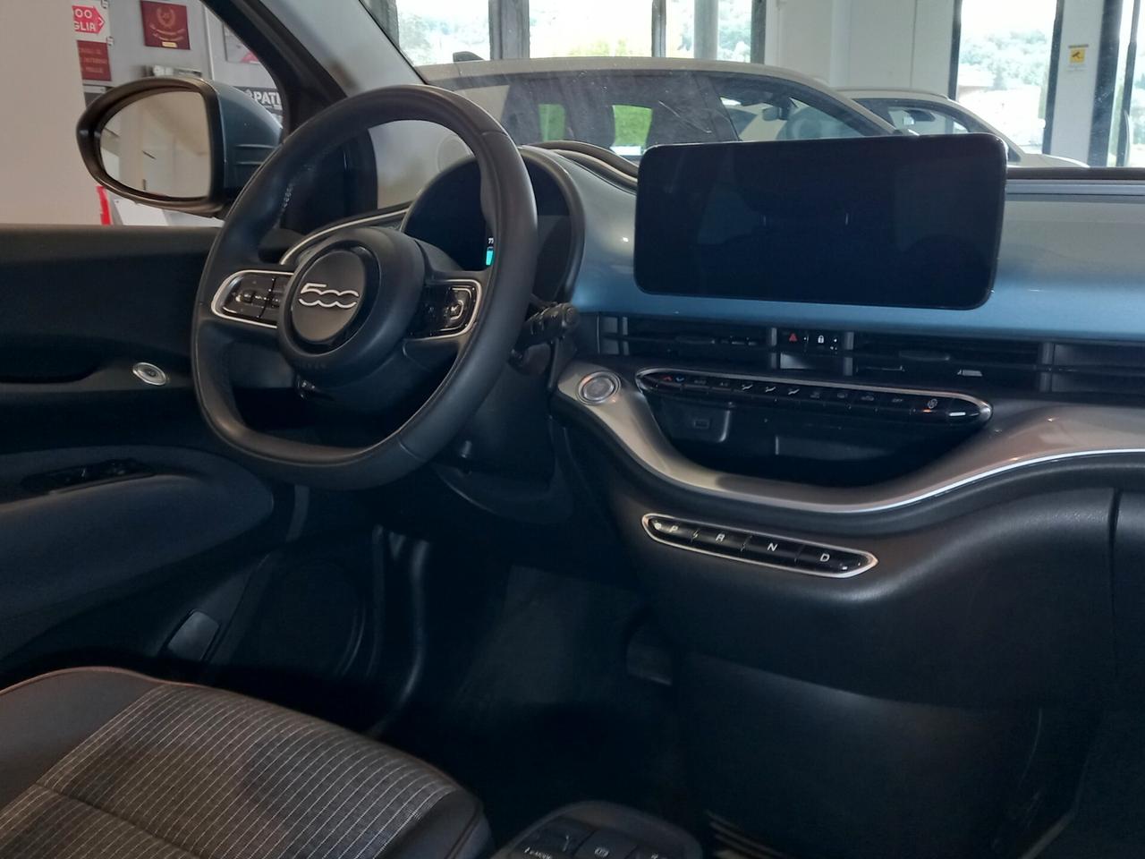 Fiat 500e 42 kWh Icon 30.000 KM
