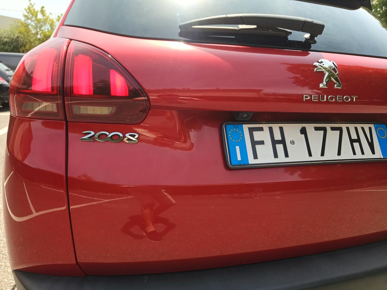 Peugeot 2008 BlueHDi 100 Allure