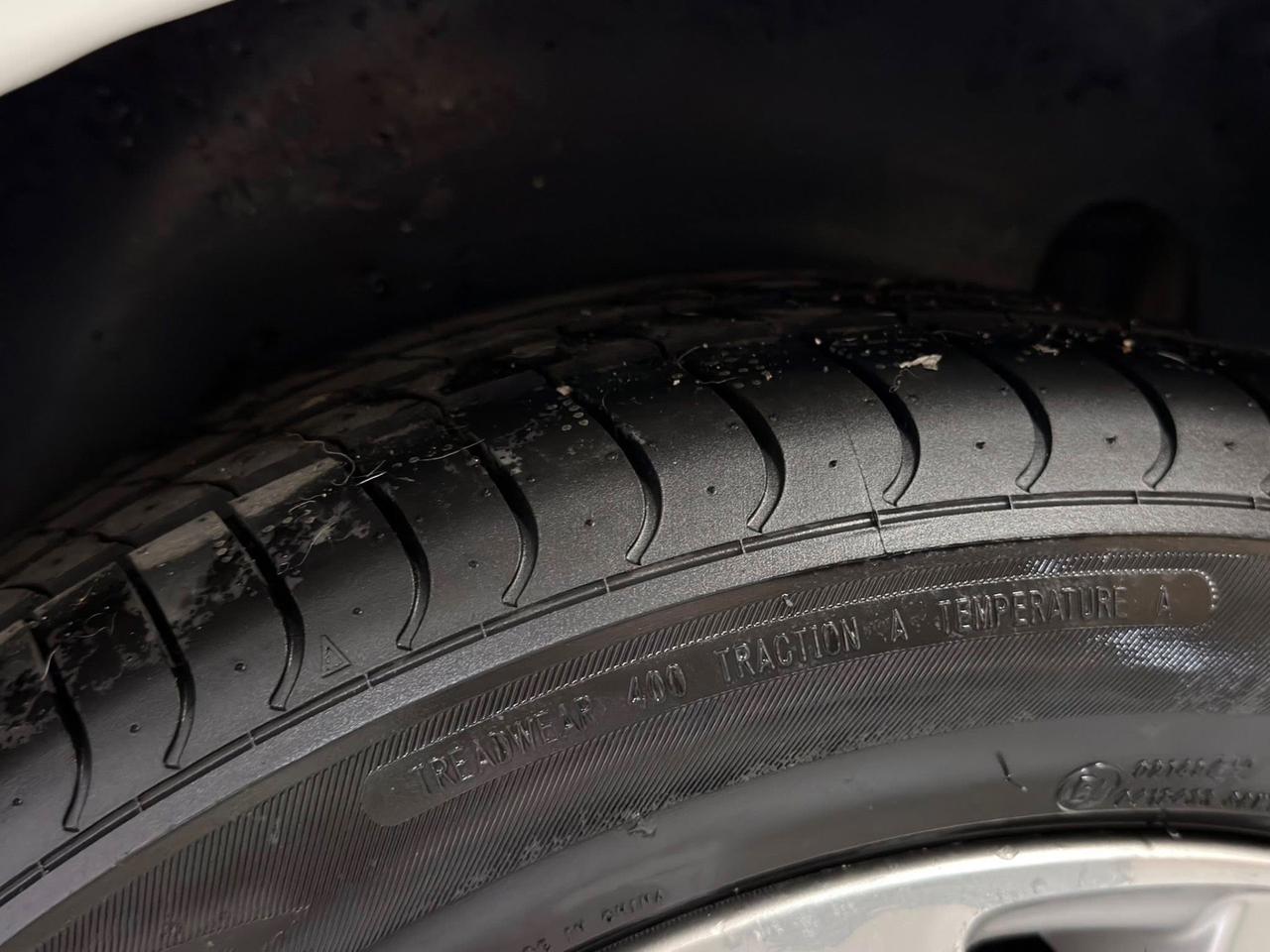 Peugeot 208 PureTech 82 5p. GPL Allure