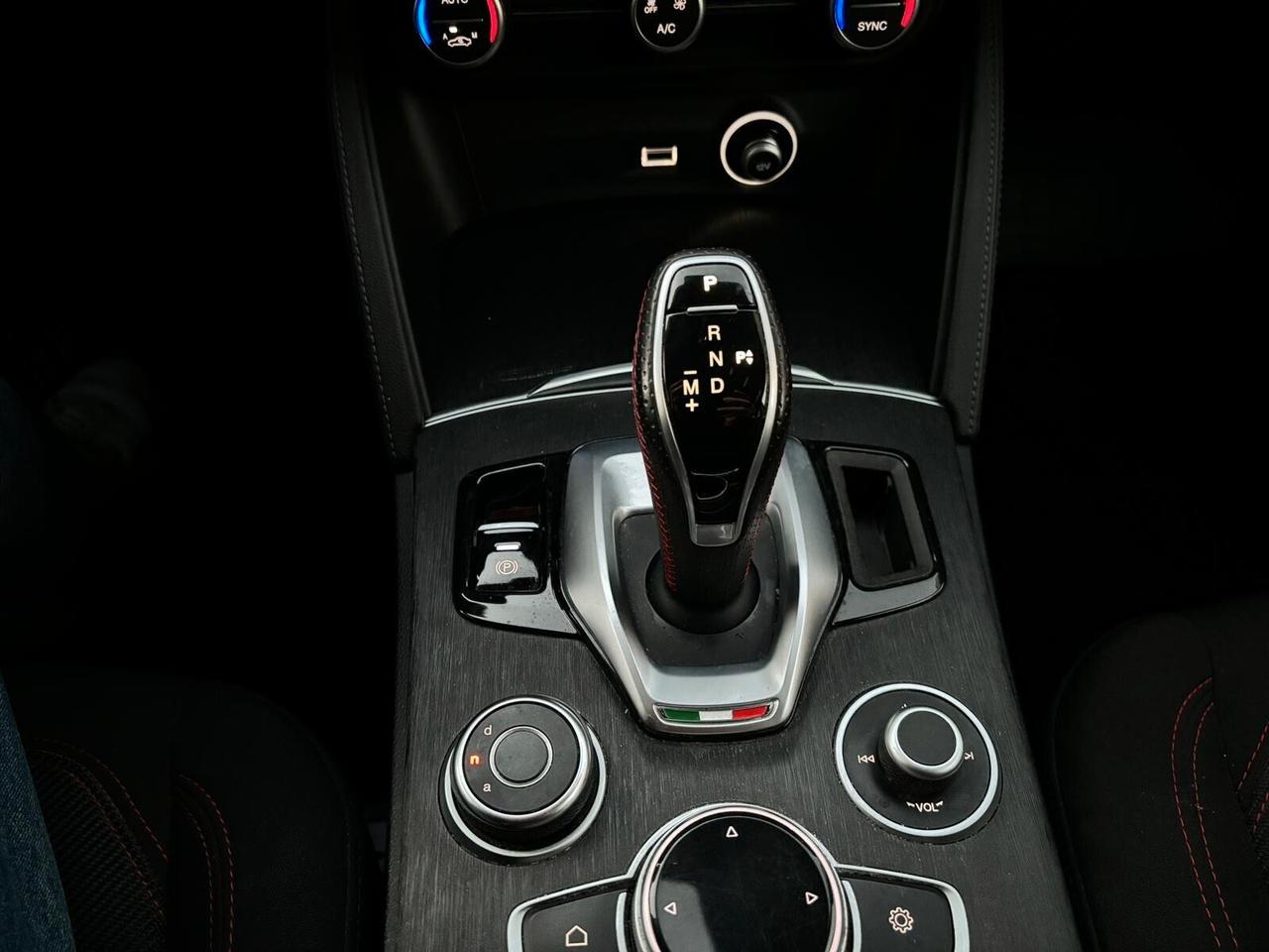 Alfa Romeo Stelvio 2.2 Turbodiesel 190 CV AT8 RWD Executive