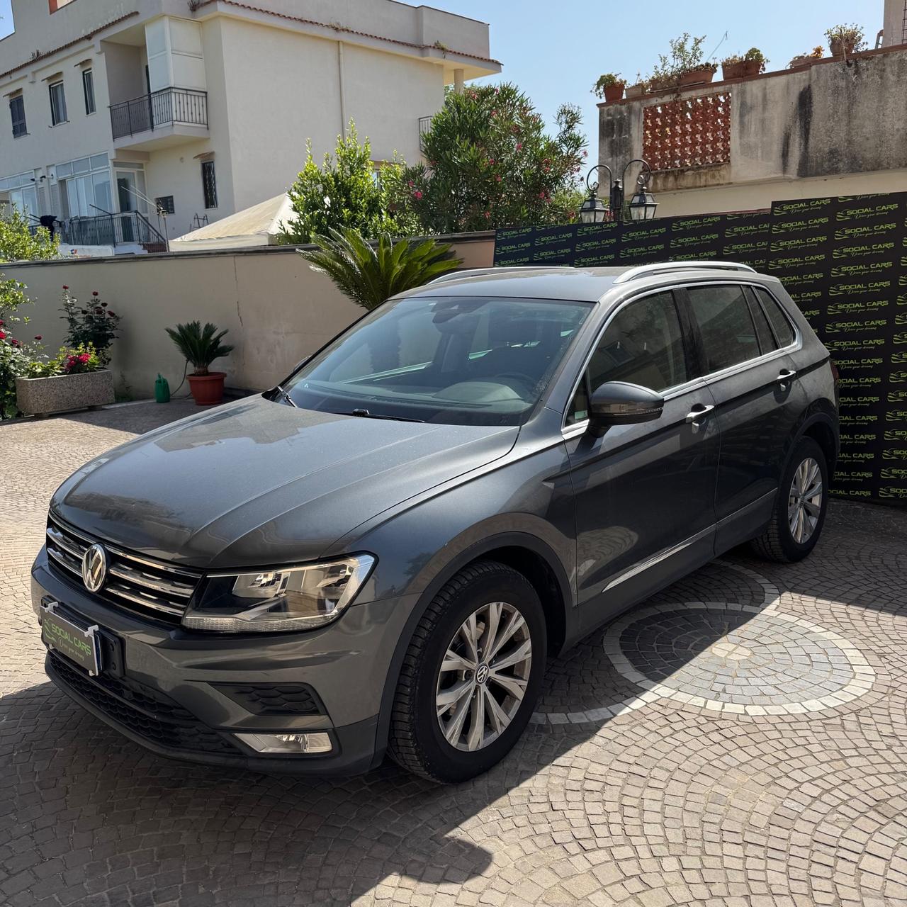 Volkswagen Tiguan 2.0 TDI Business,virtual, unipro