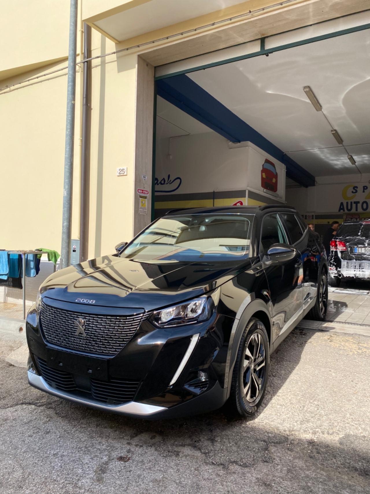 Peugeot 2008 BlueHDi 130 S&S EAT8 Allure Pack