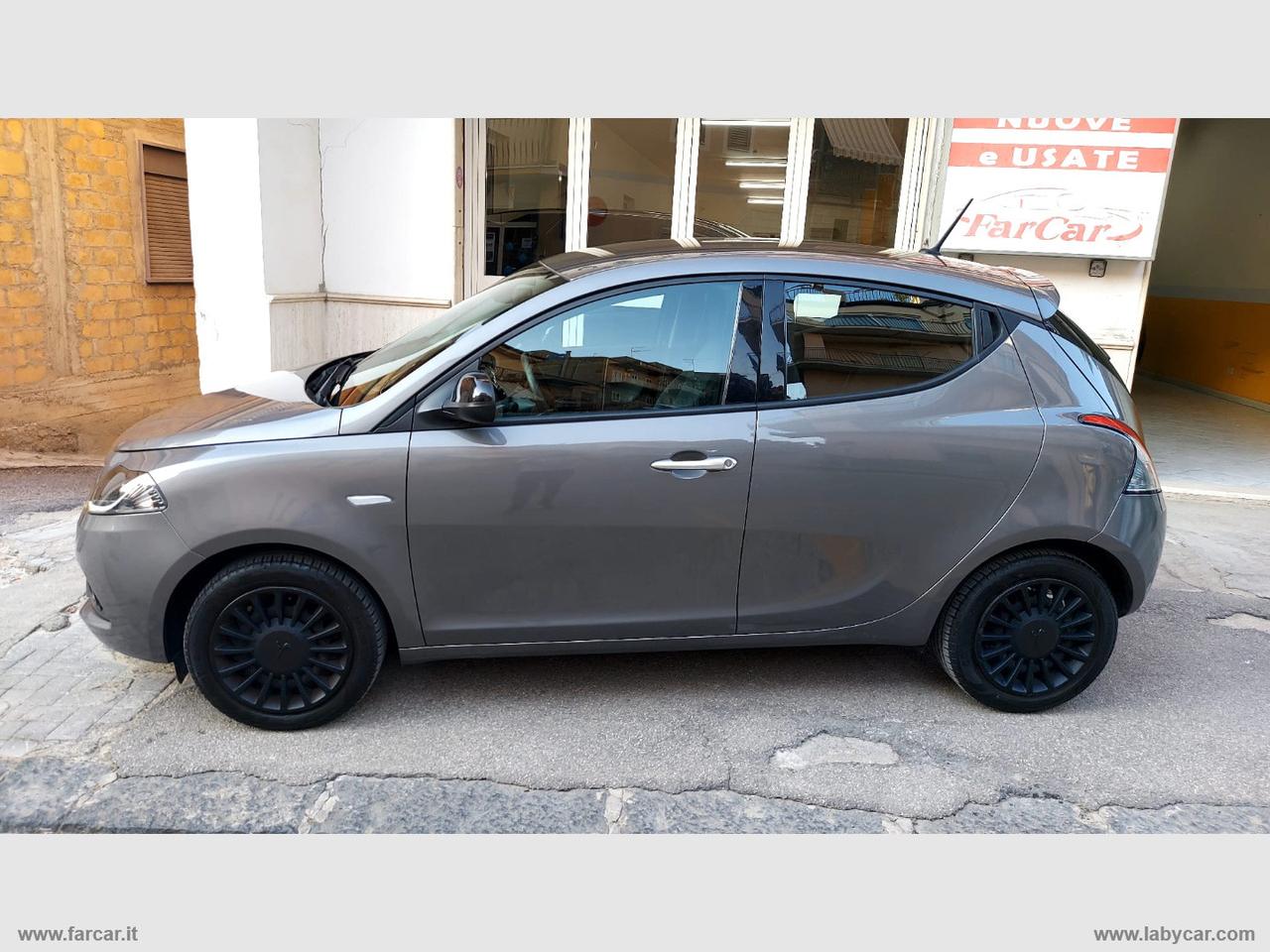 LANCIA Ypsilon 1.0 FireFly 5pS&S Hyb. Eco Silv. SUPER PROMO