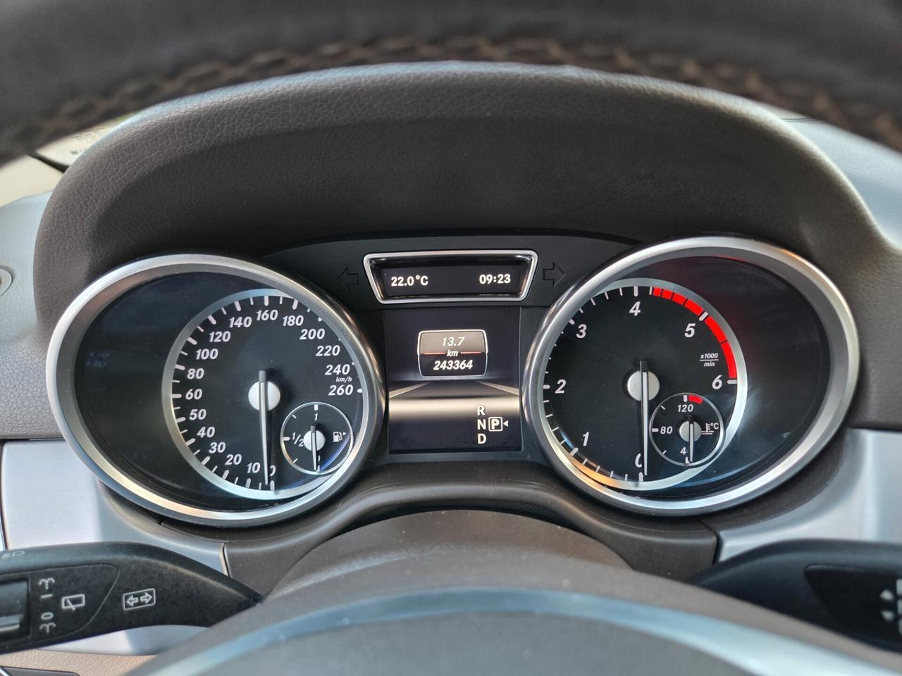 Mercedes-benz ML 250 BlueTEC 4Matic Sport