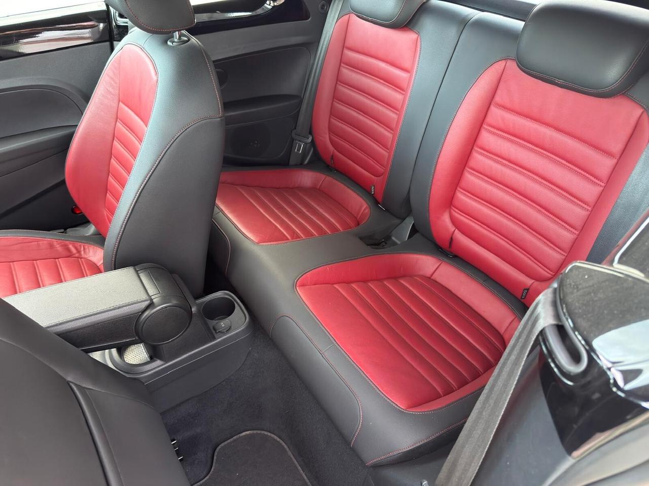 Volkswagen Maggiolino Cabrio 2.0 TDI Sport