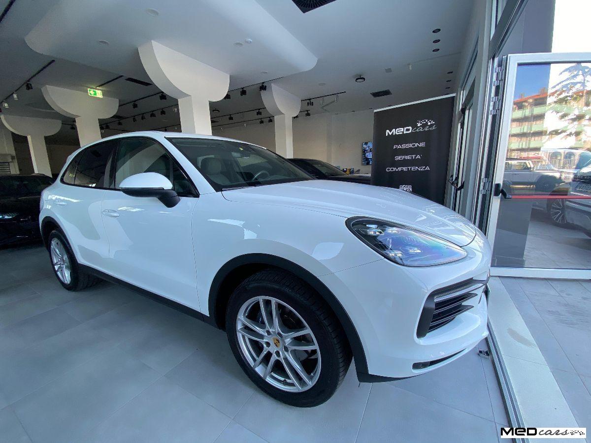 PORSCHE - Cayenne - 3.0 V6