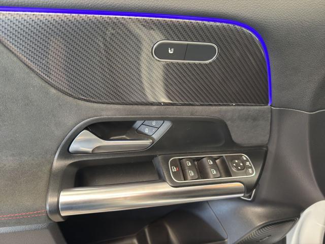 MERCEDES-BENZ GLA 200 d Automatic 4 MATIC Premium