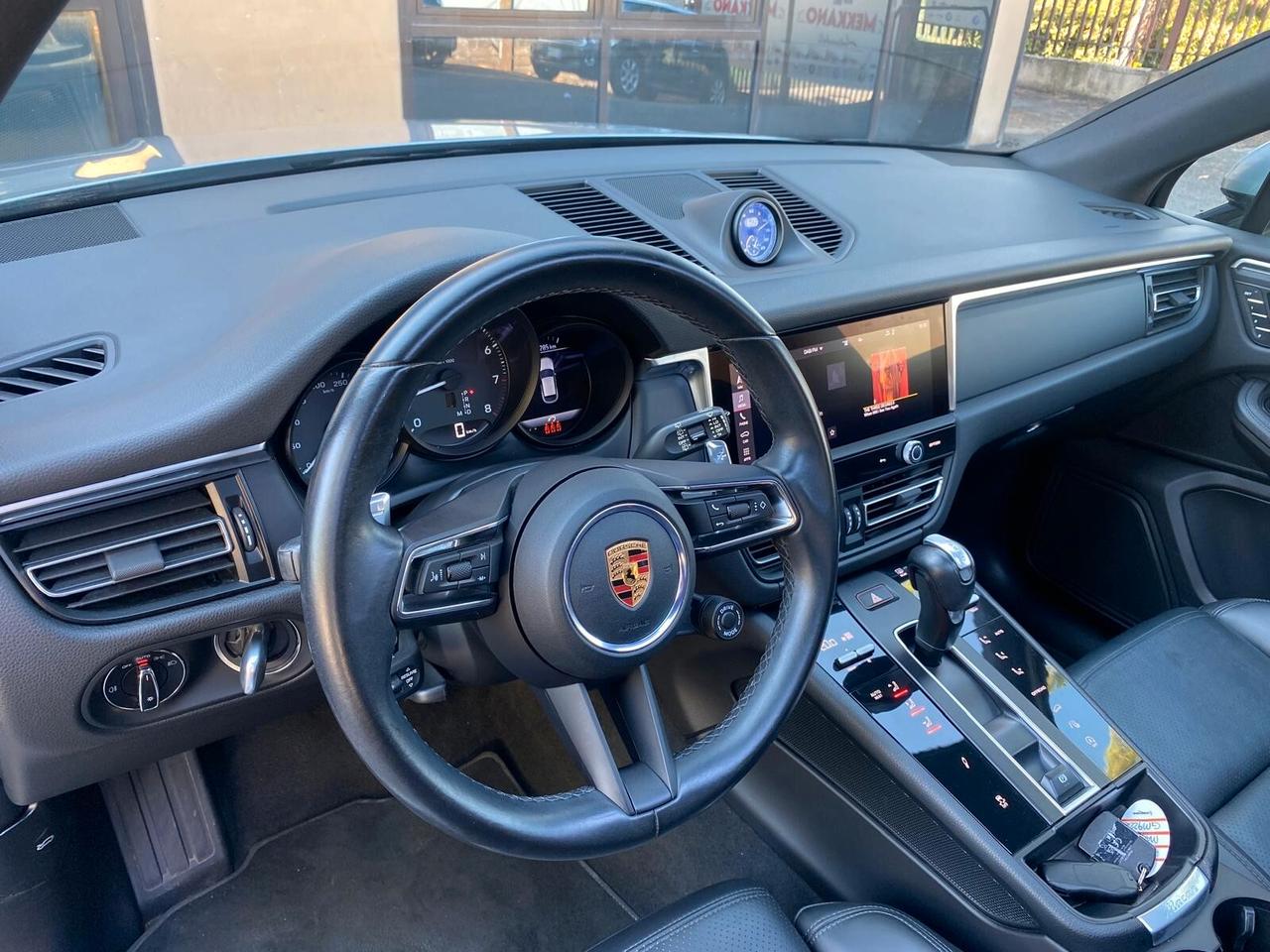 Porsche Macan 2.0 T -TETTO-CRONO- 21"-CAMERA-GARANZIA