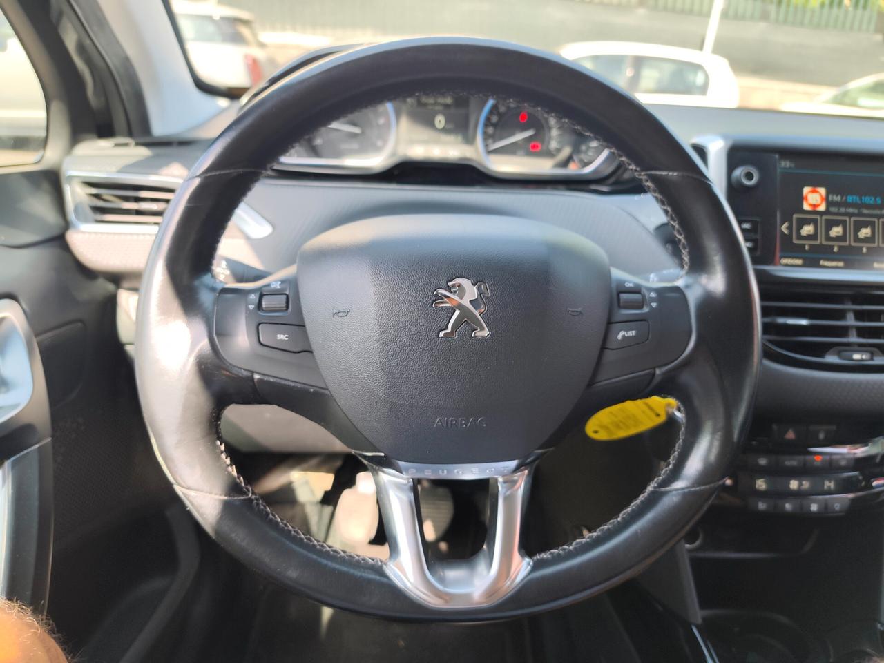 Peugeot 2008 BlueHDi 120 S&S Black Matt