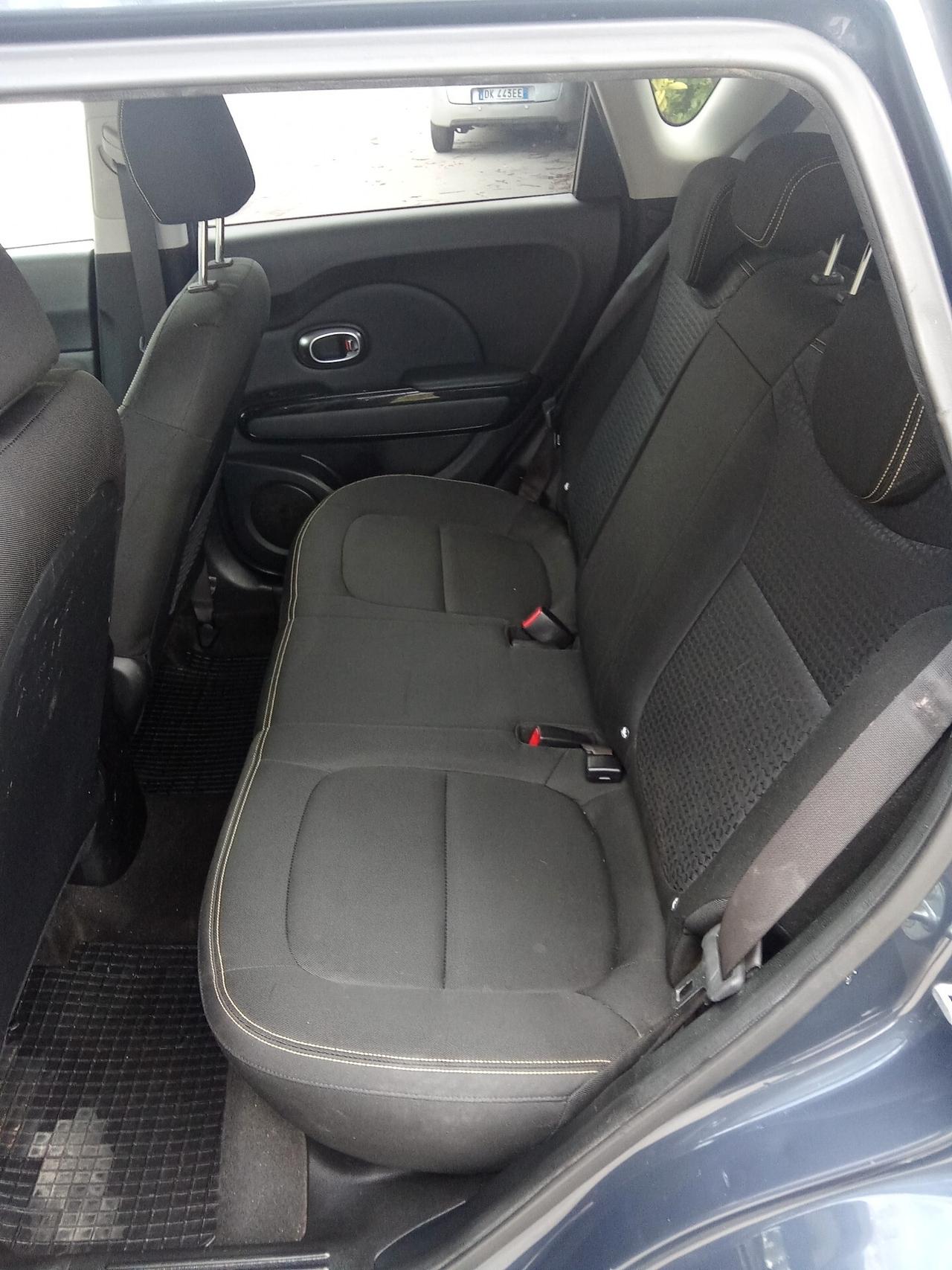 Kia Soul 1.6 CRDi automatico 014