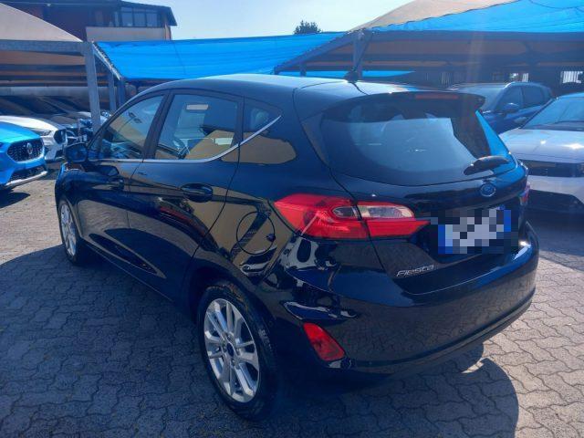 FORD Fiesta 1.1 BENZ/GPL 75CV 5 porte Titanium con Retrocamera