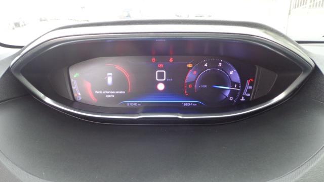 PEUGEOT 3008 15HDI 130CV piu' della GT Line