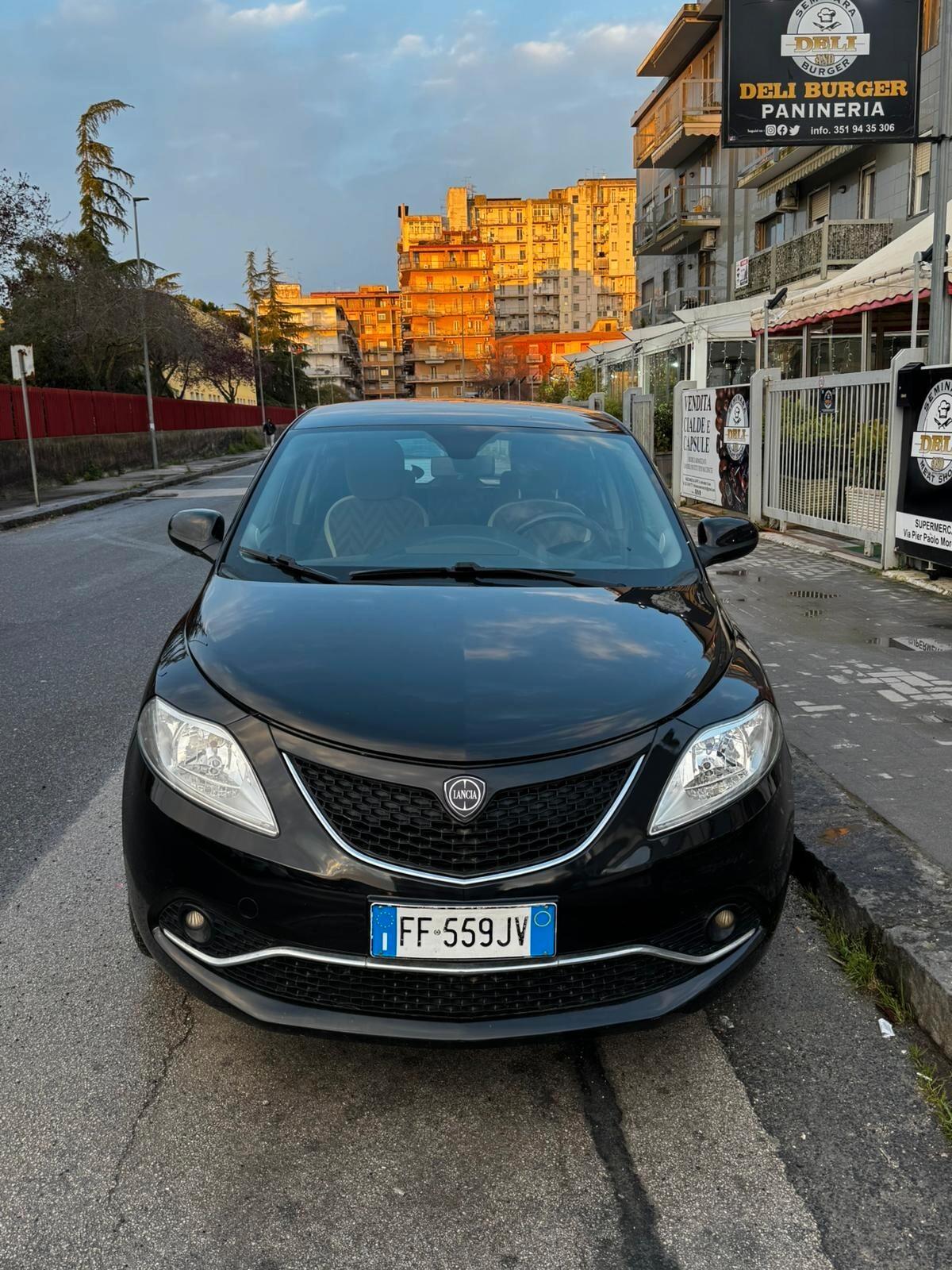 Lancia Ypsilon 1.3 MJT 16V 80 CV 5 porte S&S Platinum