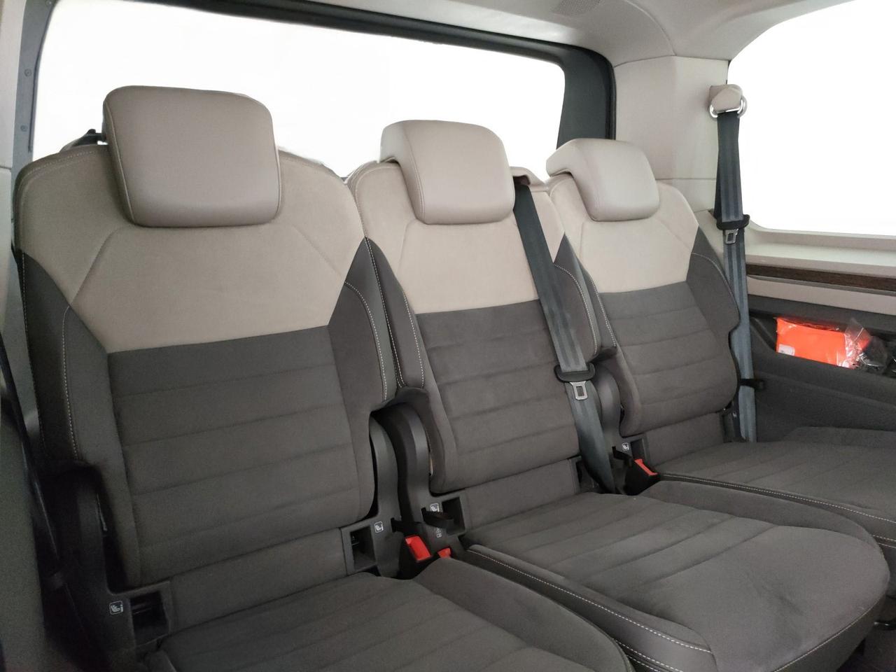 Volkswagen T7 Multivan 2.0 tdi style 150cv dsg 7p.ti