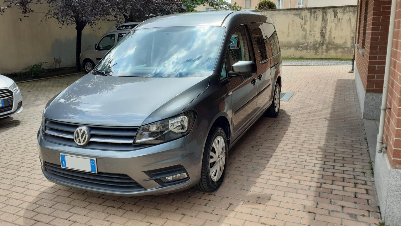 Caddy trasporto disabili pedana DSG AUTO TDI