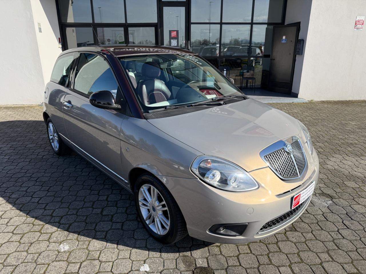 Lancia Ypsilon 1.2 69 CV Platino