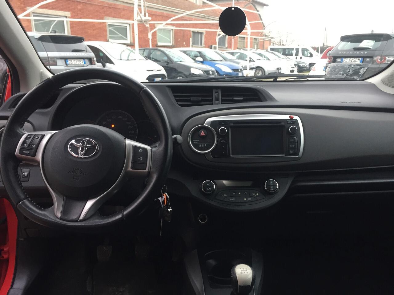 Toyota Yaris 1.0 5 porte Lounge
