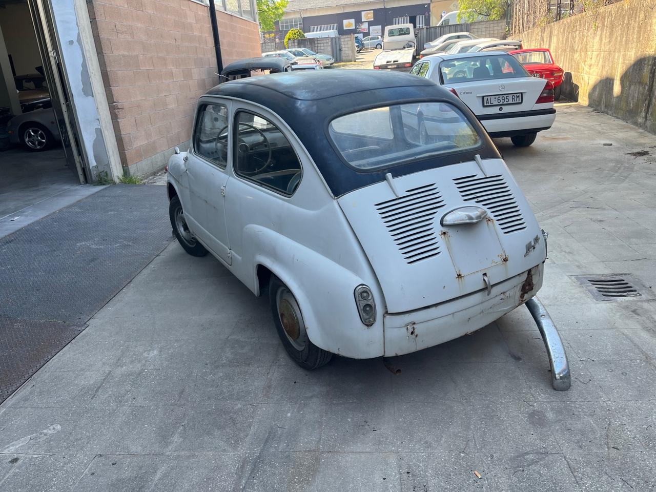 Fiat 600 Da restauro