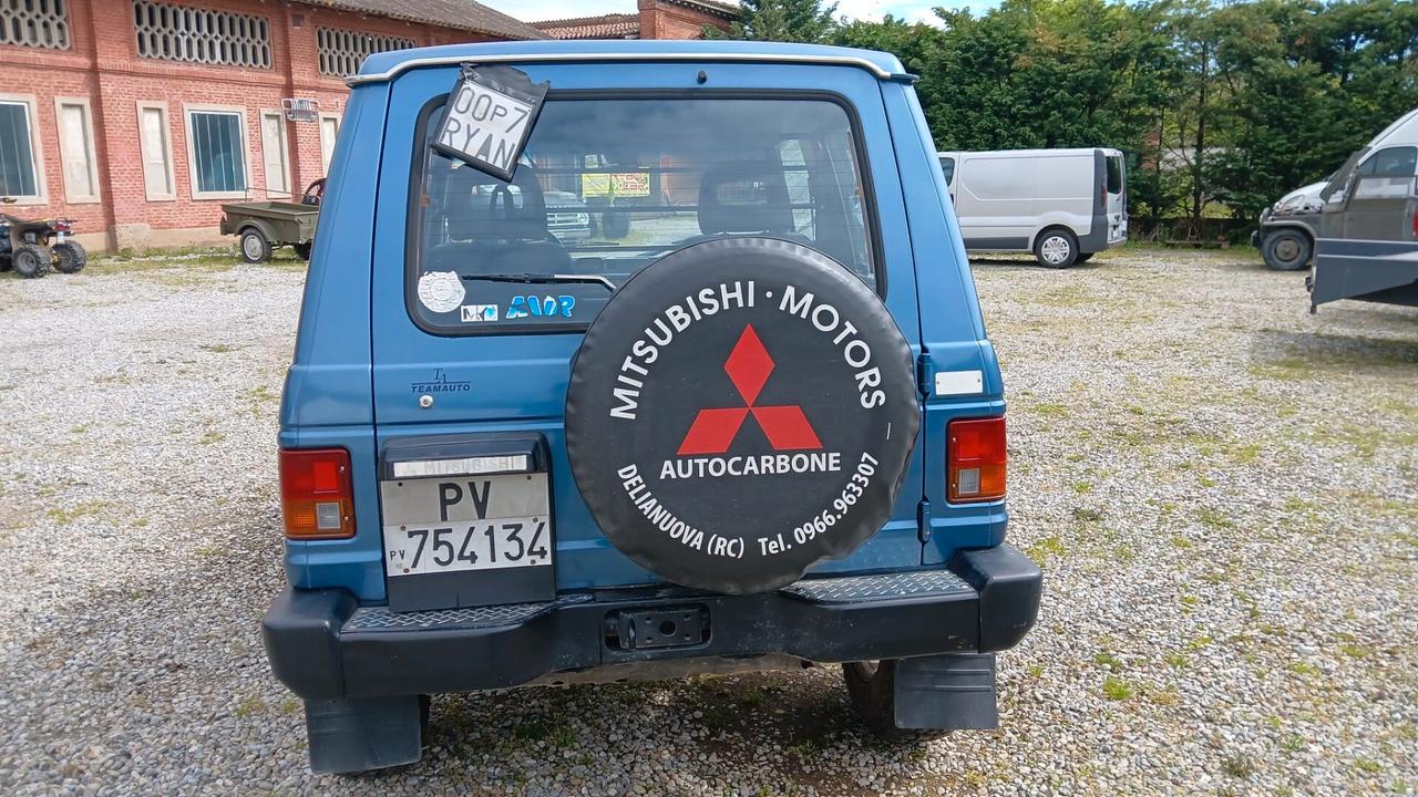 Mitsubishi Pajero Molle posteriori