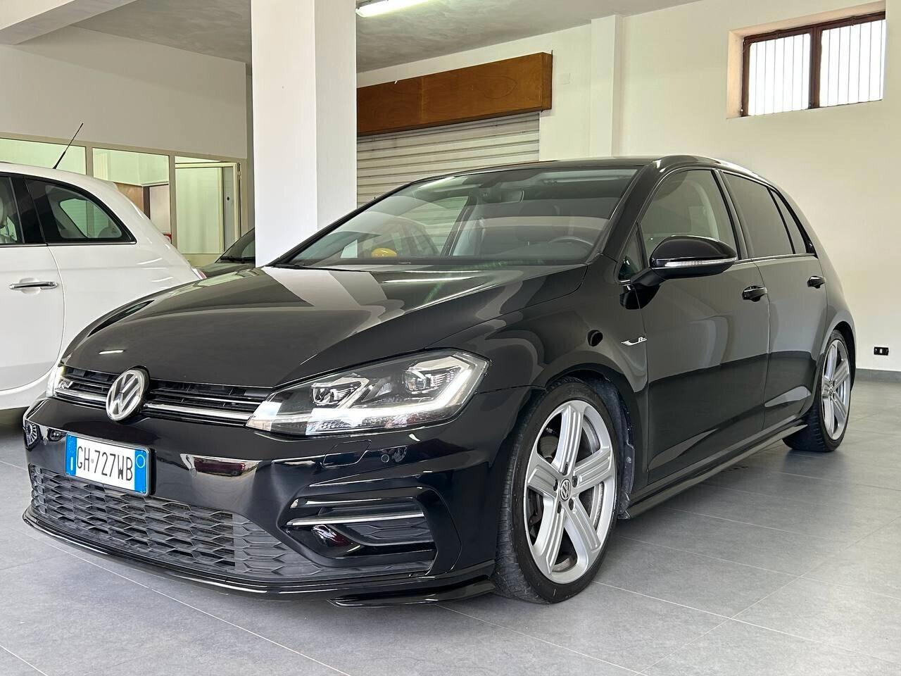 Volkswagen Golf 2.0 TDI DSG 5p. Sport R-LINE