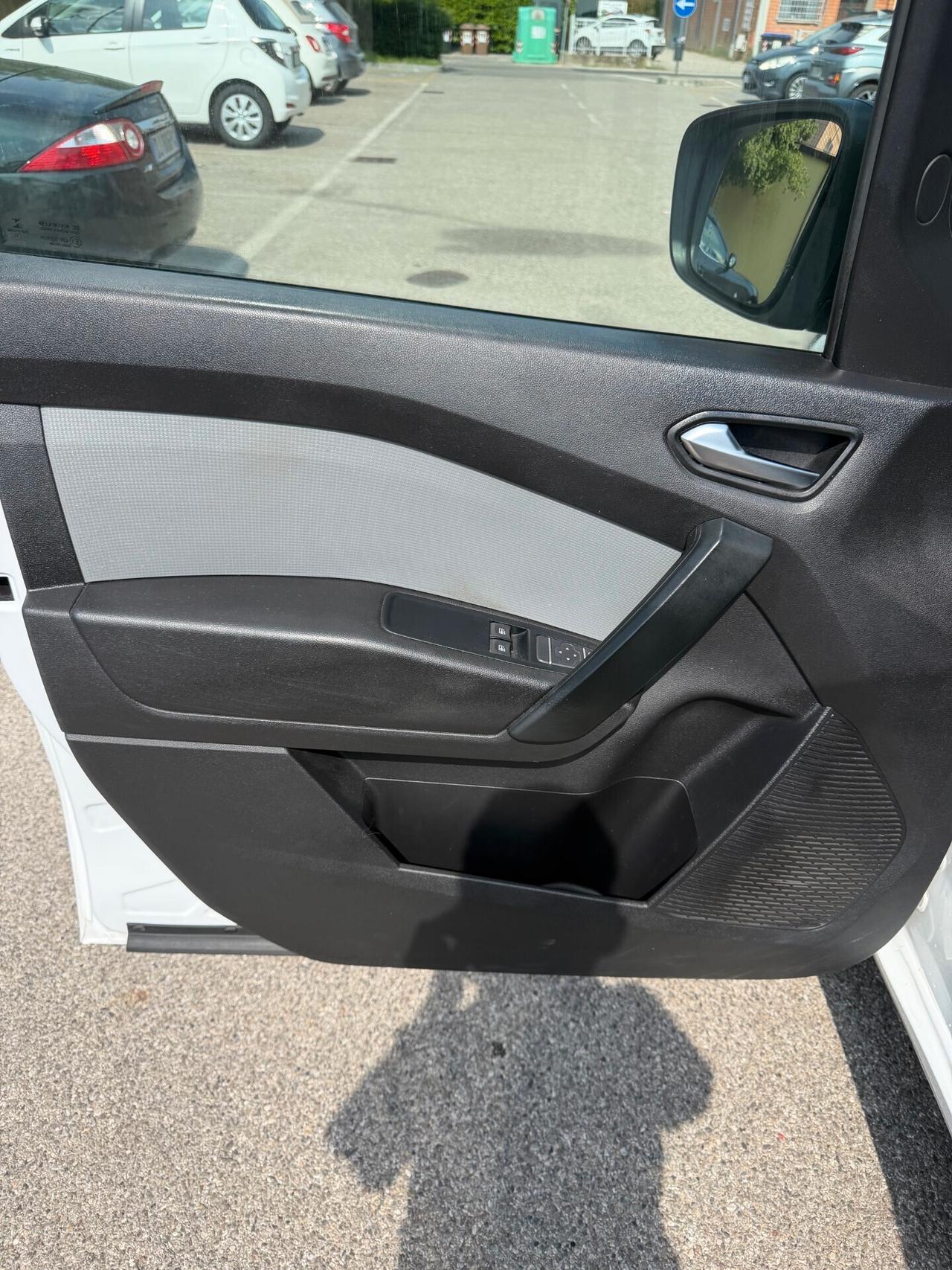 Renault Kangoo 1.5 dCi - NEOPATENTATI - 12 MESI DI GARANZIA -
