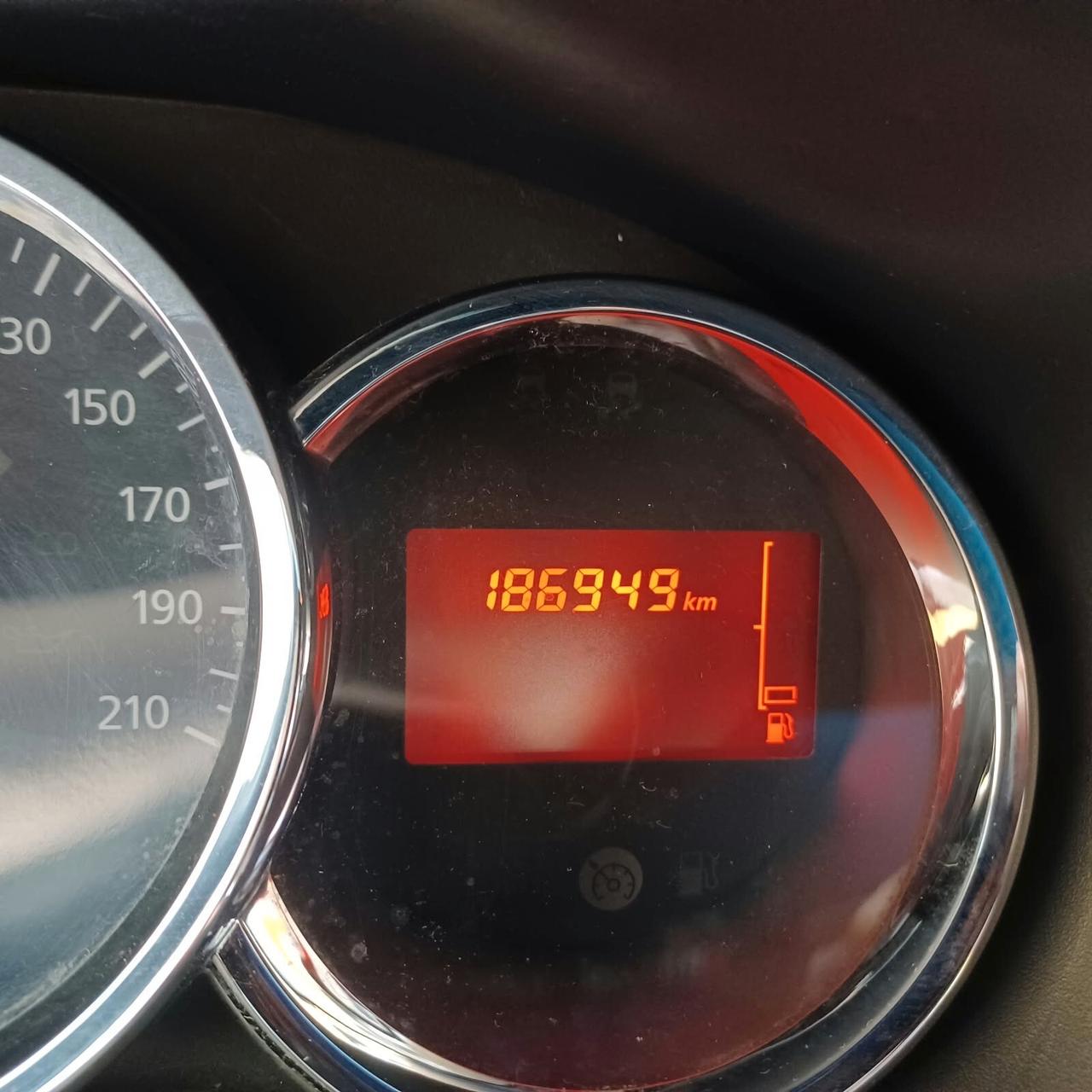 NEOPATENTATI SANDERO STEPWAY OTTIME CONDIZIONI