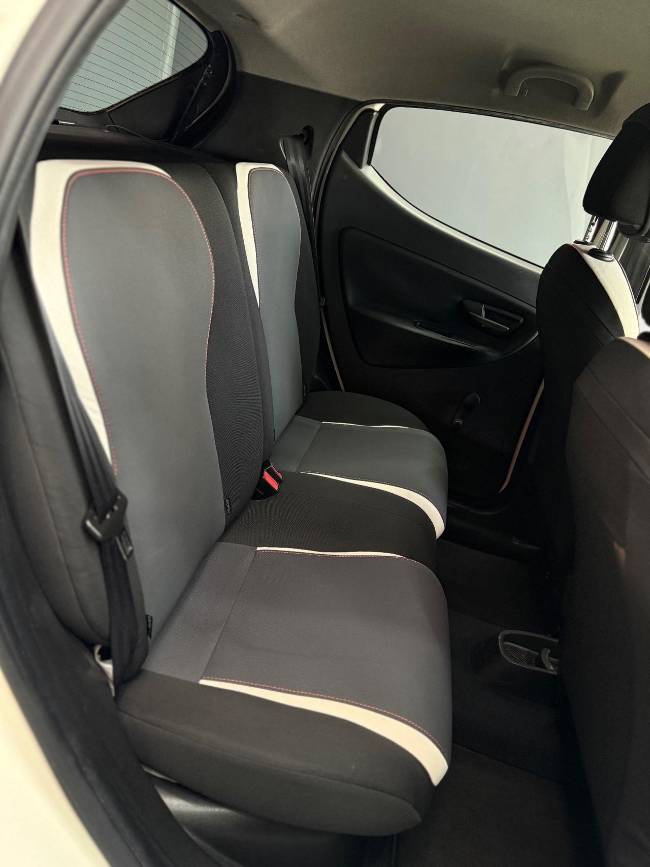 Lancia Ypsilon 0.9 TwinAir 85 cv Ecochic Gold 12/2014
