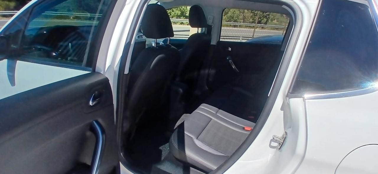 Peugeot 2008 1.6 e-HDi 92 CV ETG6 Allure - 2014