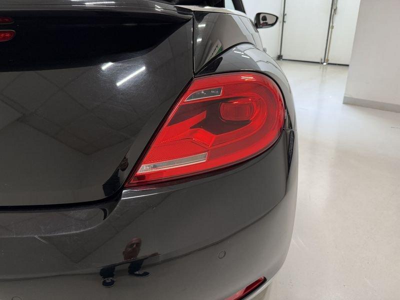 Volkswagen Maggiolino 1.6 TDI Design 50s