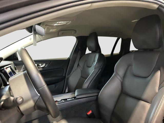 VOLVO V60 V60 B4 (d) automatico Plus Dark