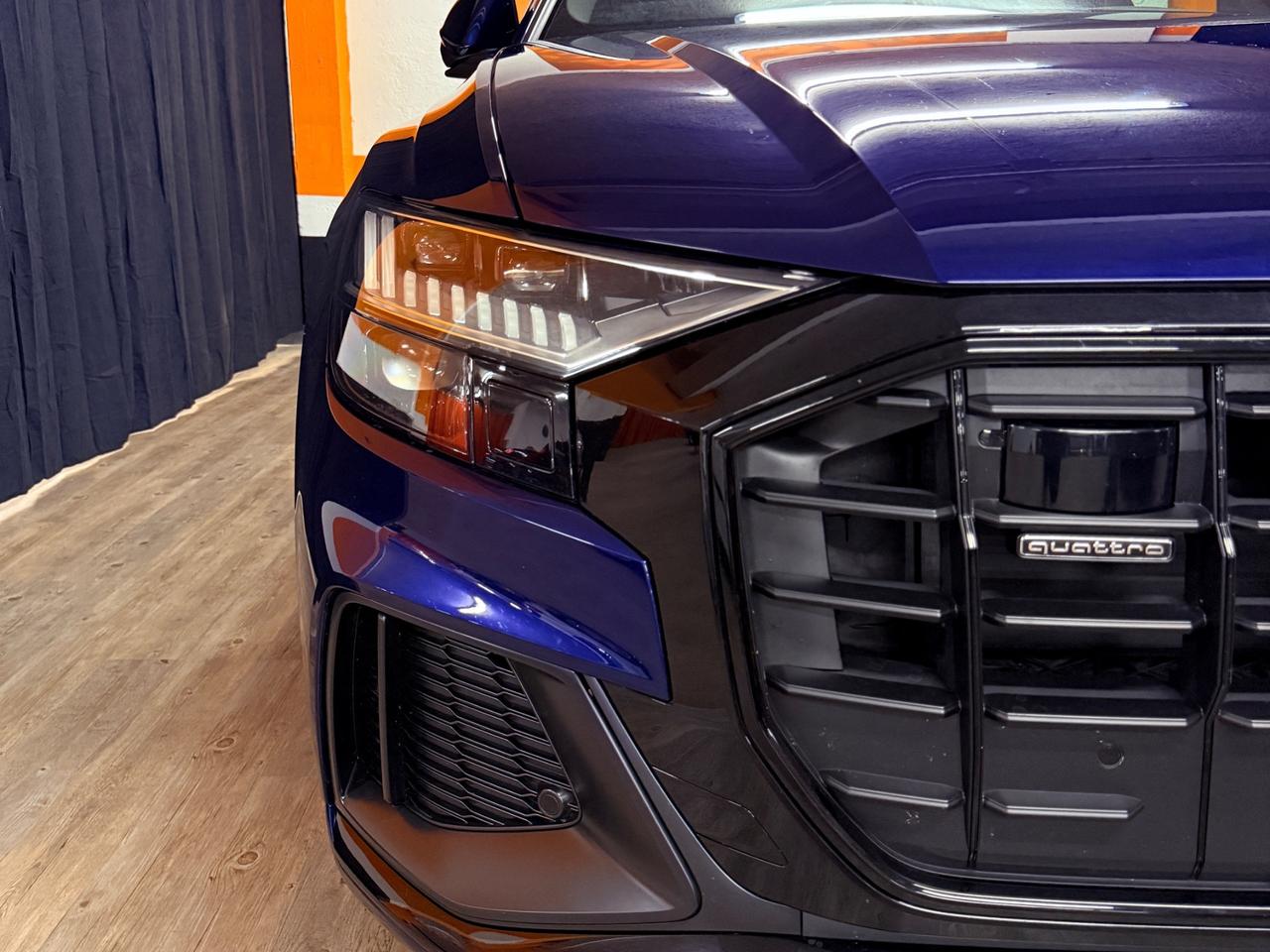 PAZZESCA AUDI Q8 S-LINE MILD-HYBRID CON SOLI 17.621 KM