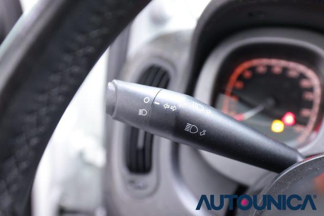 FIAT Panda 1.0 FIREFLY S&S HYBRID CITY CROSS NEOPATENTATI