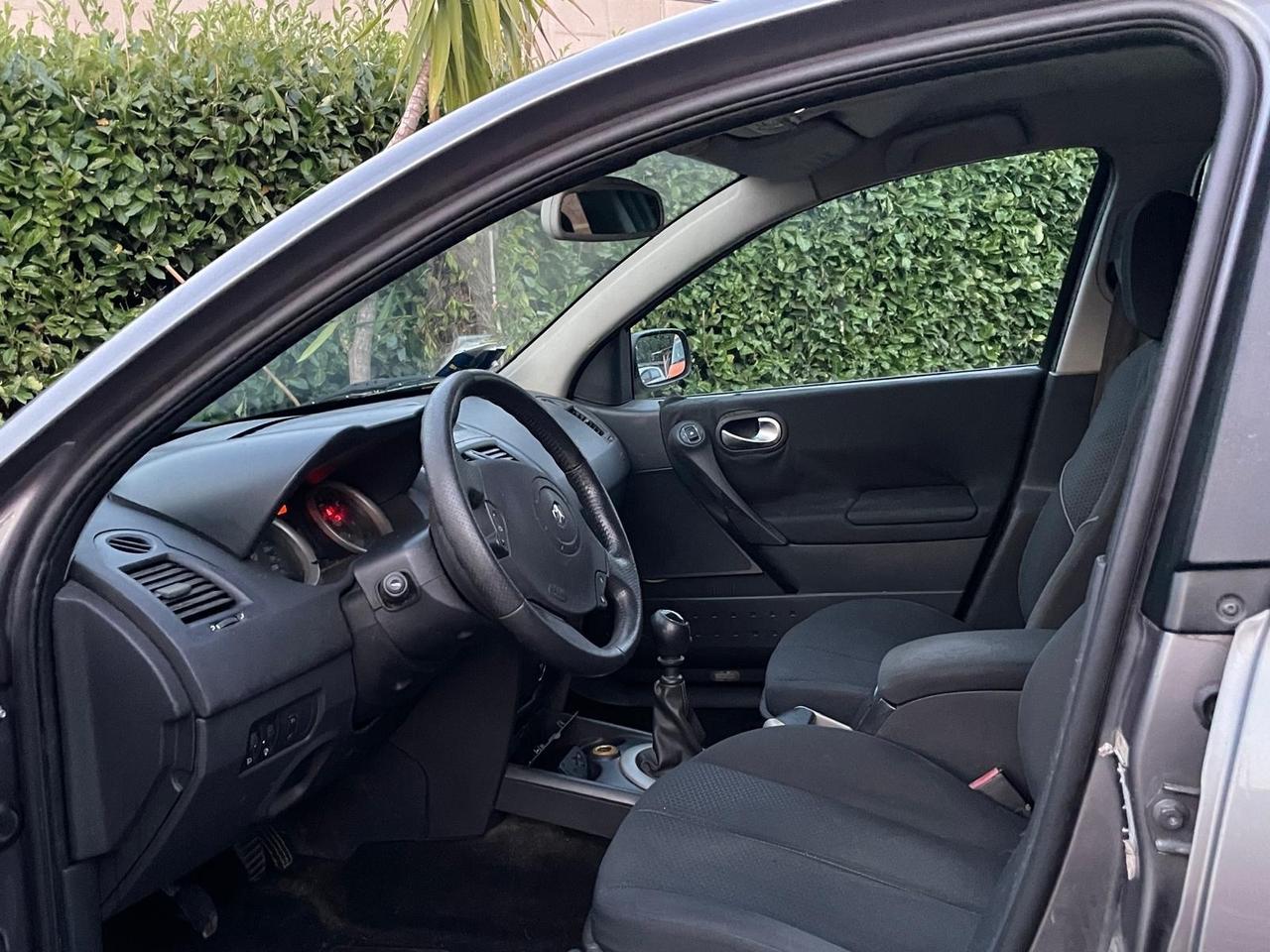 Renault Mégane 1.9 dCi 5 porte Luxe Dynamique