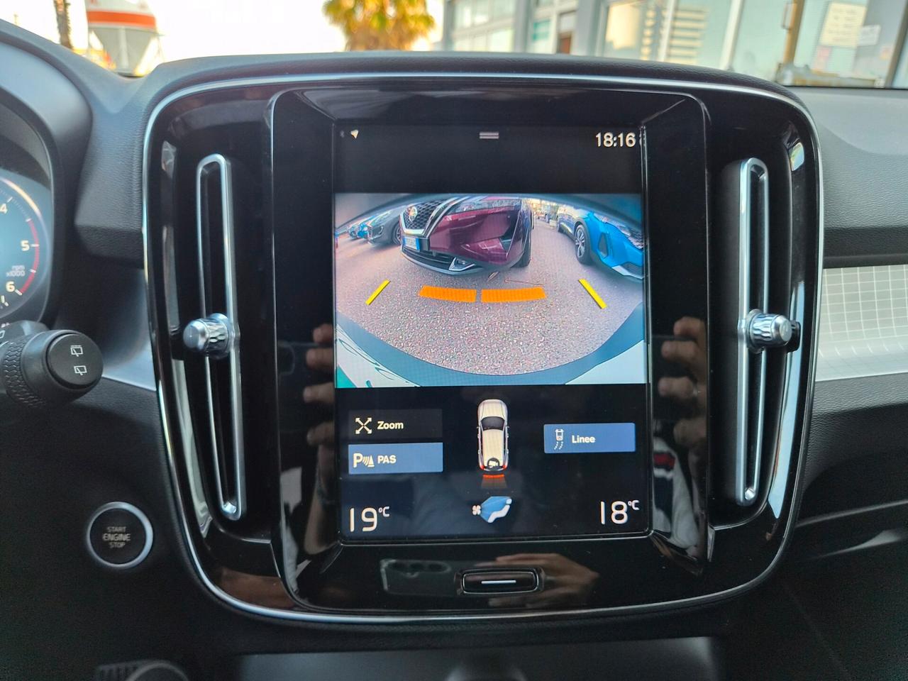 Volvo XC40 D3 Geartronic Momentum Pro
