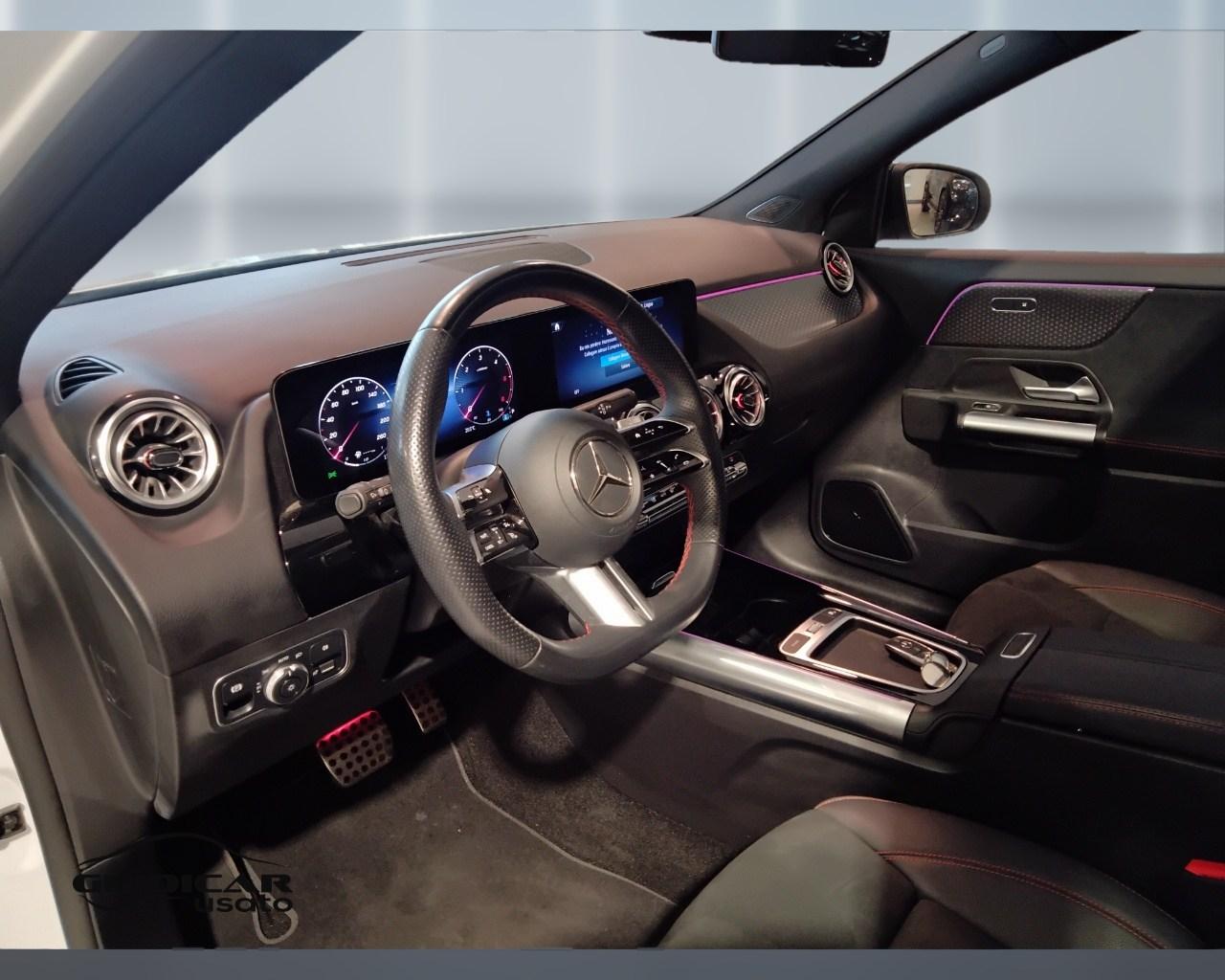 Mercedes-Benz GLA-H247 2023 - GLA 200 d AMG Line Premium auto